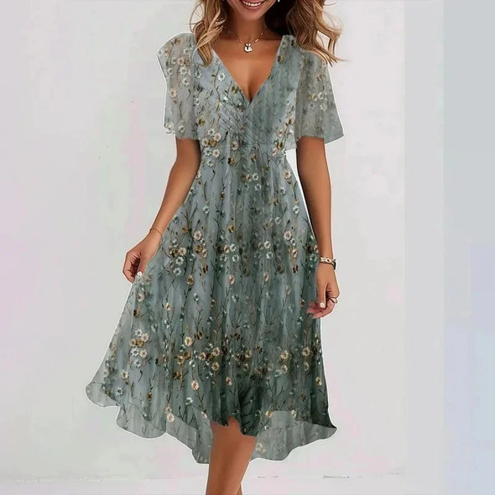Weekend Lovely Dress - Relaxed Fit