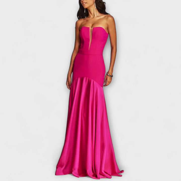 Vada - Off-Shoulder Maxi Dress with V-Neck